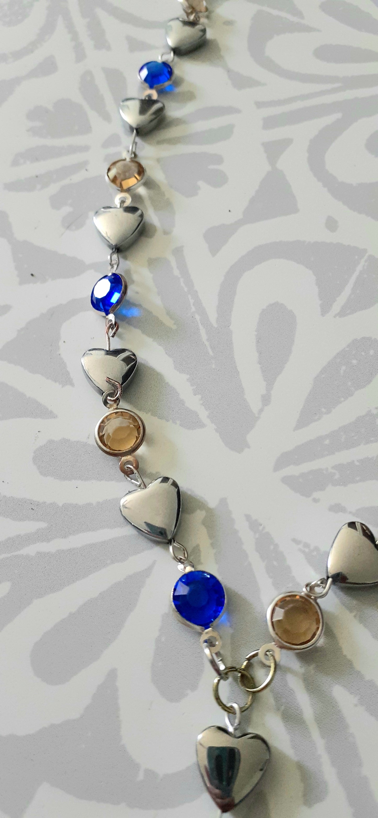 "Love in a Hockeytown", 12" L, "Y" Necklace