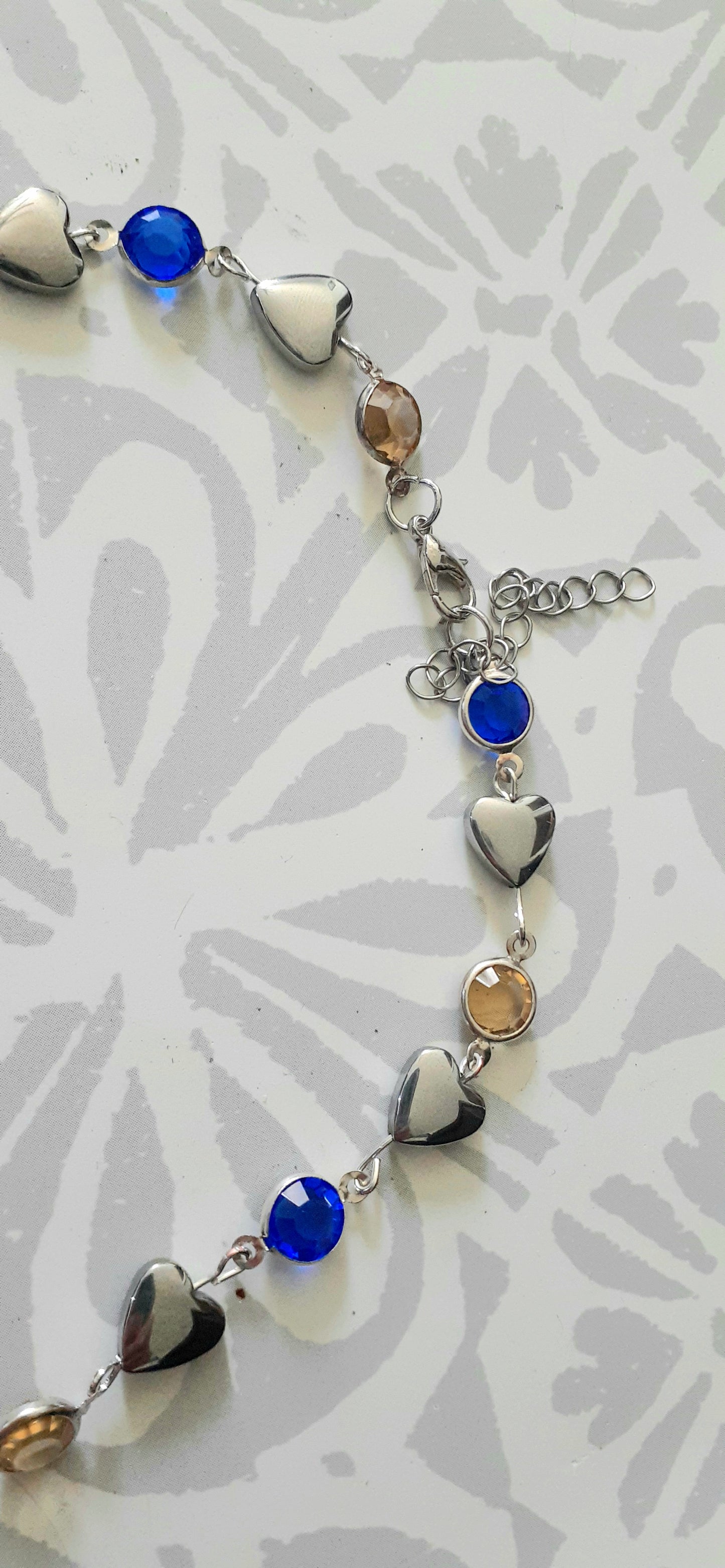 "Love in a Hockeytown", 12" L, "Y" Necklace